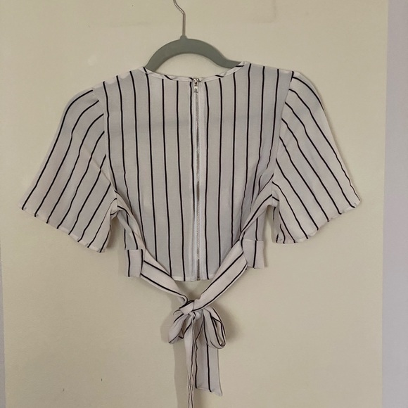 Crop top 2/$15 - Picture 4 of 4